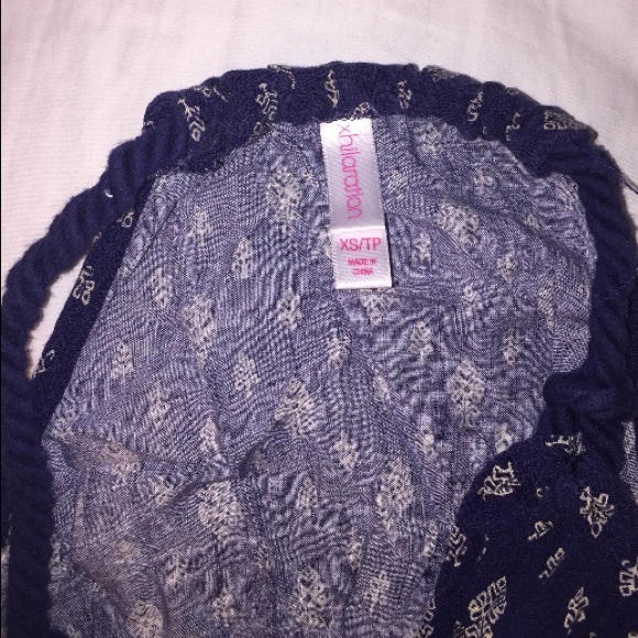 Patterned Dark Blue Halter Top - Picture 3 of 3